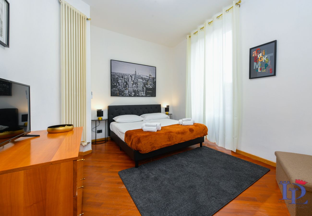 Appartamento a Desenzano del Garda - Desenzanoloft: LET IT BE A DREAM VISTA LAGO CIN: IT017067B4YRNYBUXS