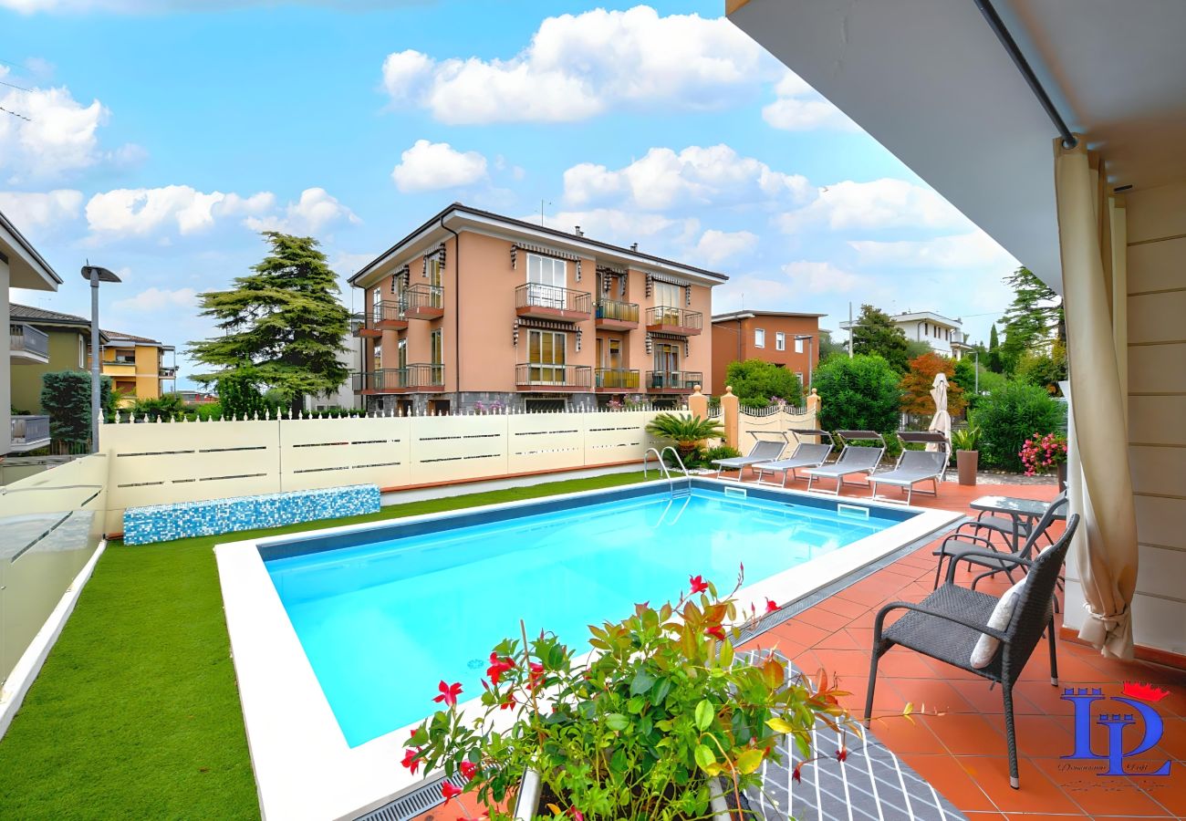 Appartamento a Desenzano del Garda - Desenzanoloft:  Garden and  Pool IN Gardalake CIN IT017067C2C4L7LFGB