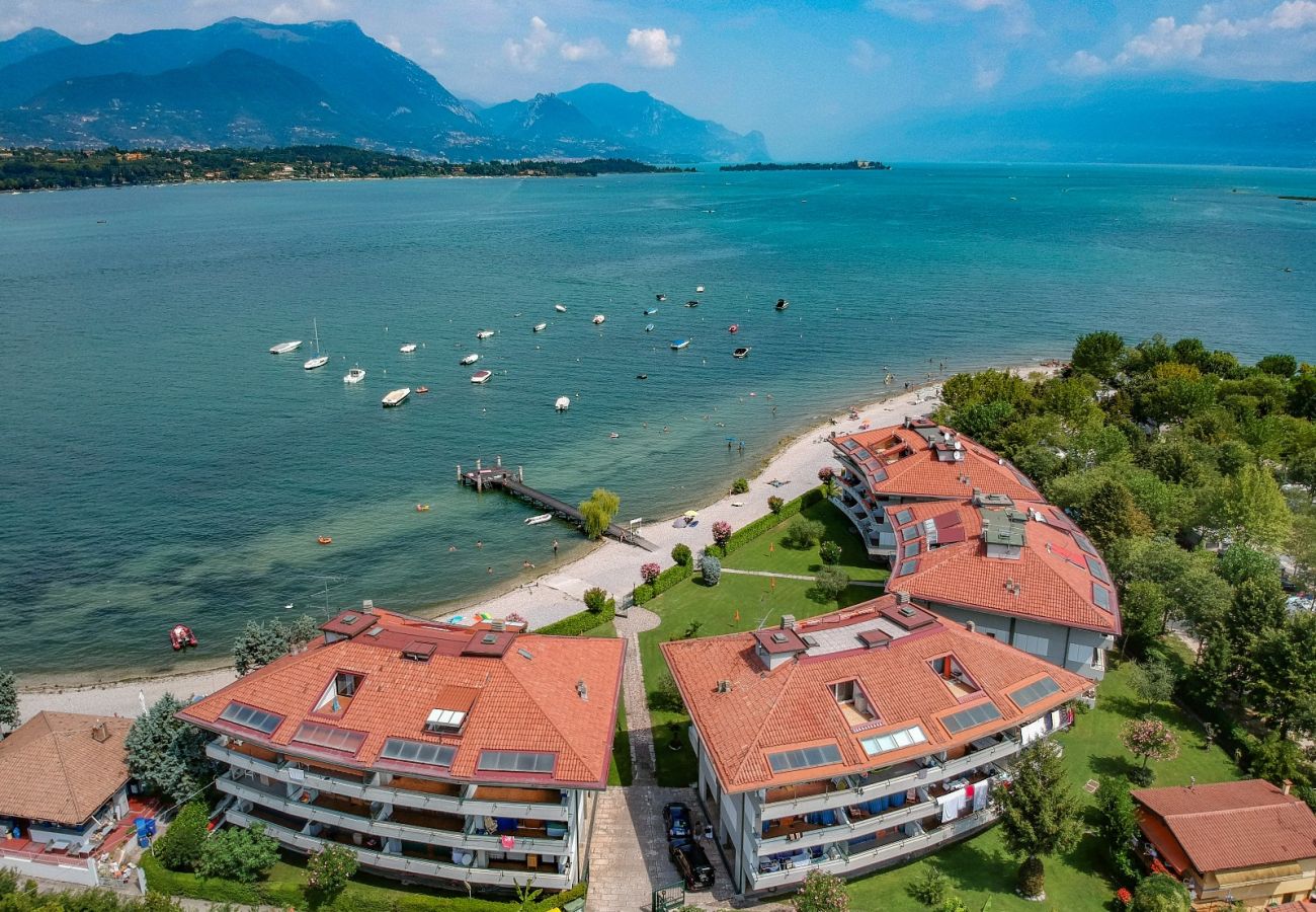 Appartamento a Manerba del Garda - Sogno del Lago: appartamento fronte spiaggia