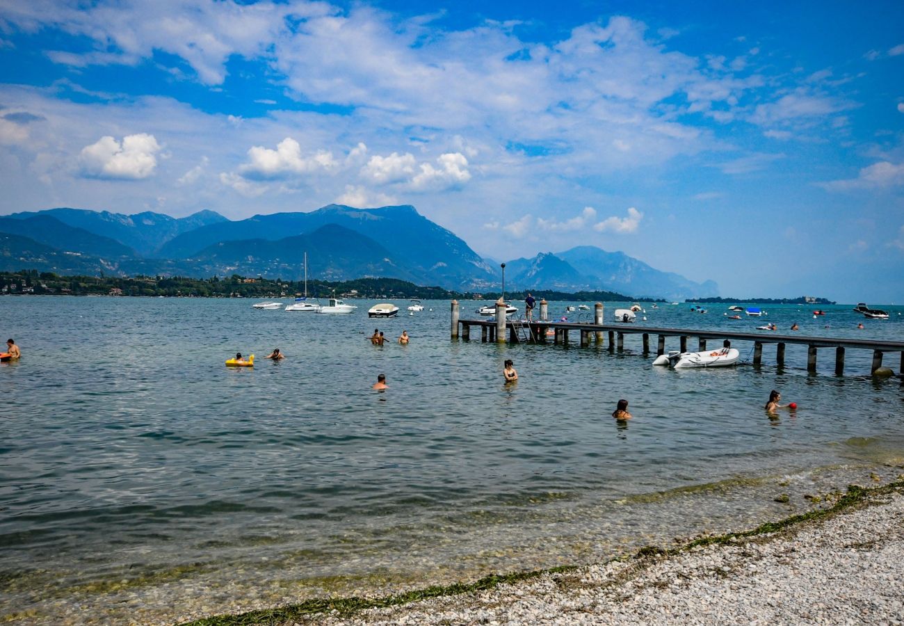 Appartamento a Manerba del Garda - Sogno del Lago: appartamento fronte spiaggia