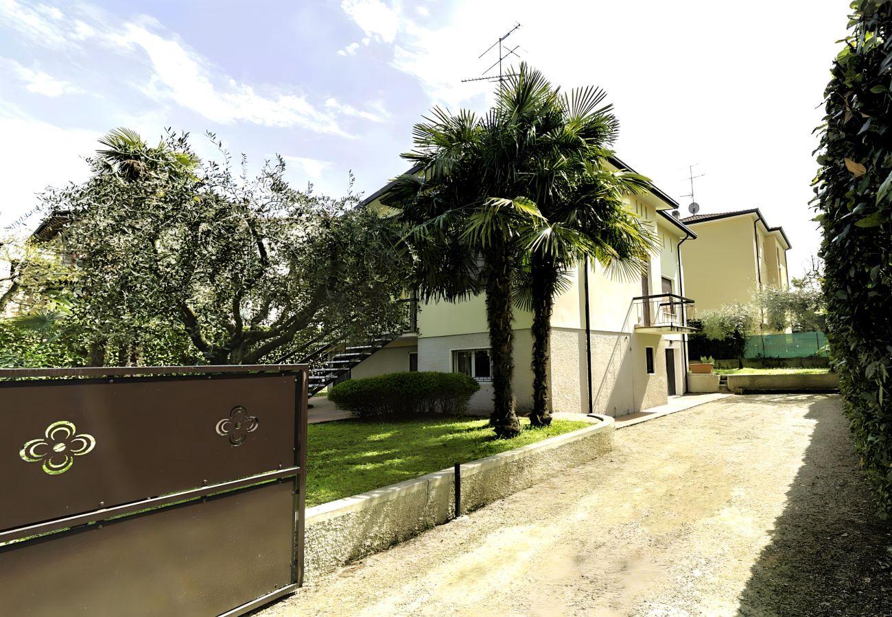 Villa a Desenzano del Garda - Desenzanoloft Villa Palm Garda Beach