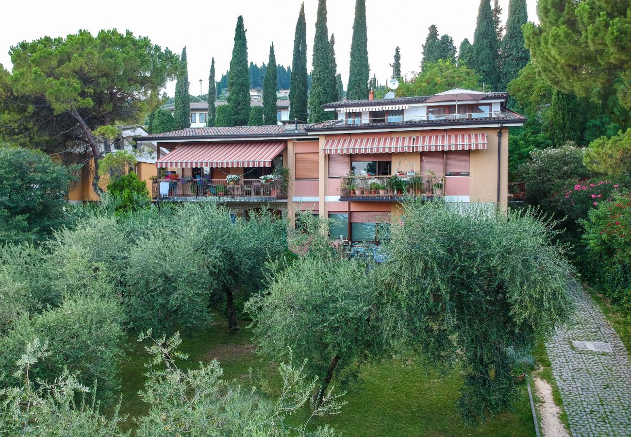 Appartamento a Gardone Riviera - Cupido: con ampio balcone vista lago a Gardone Riviera