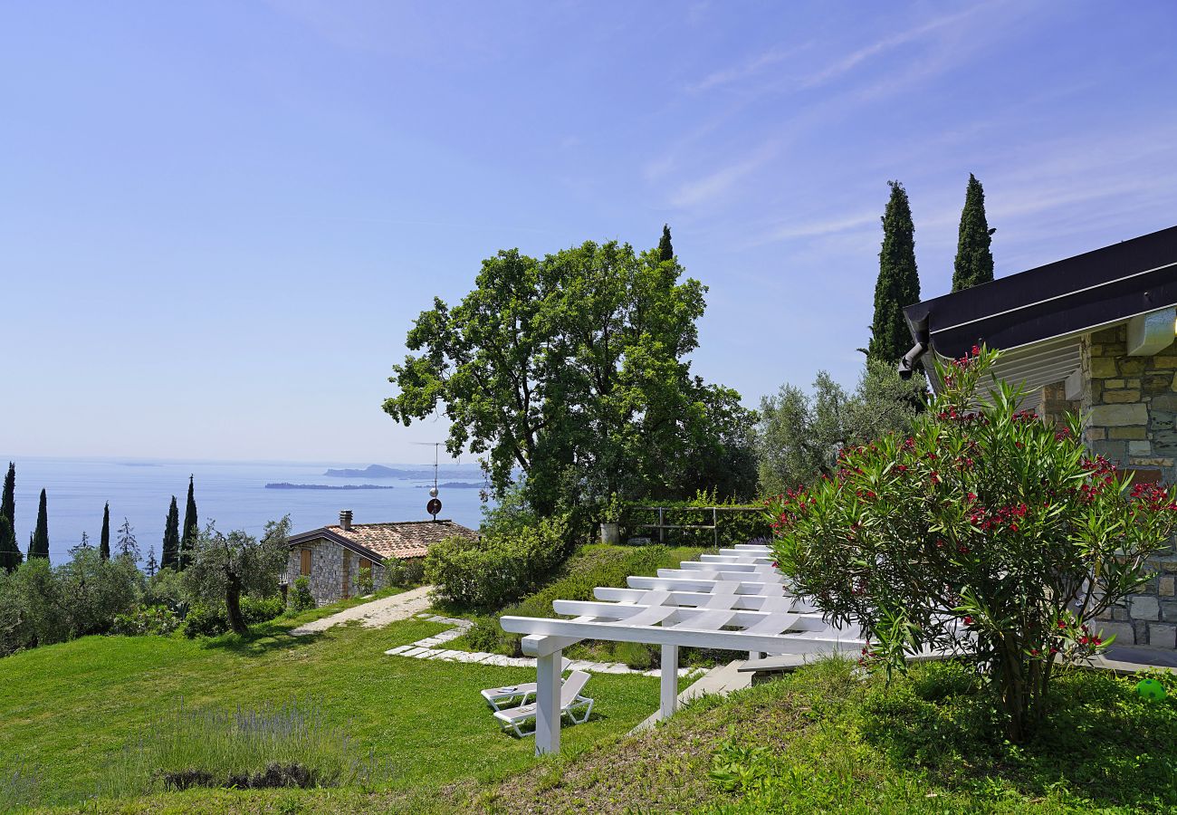 Appartamento a Toscolano-Maderno - Cà Bianca sopra: immersi nella natura con vista mozzafiato 