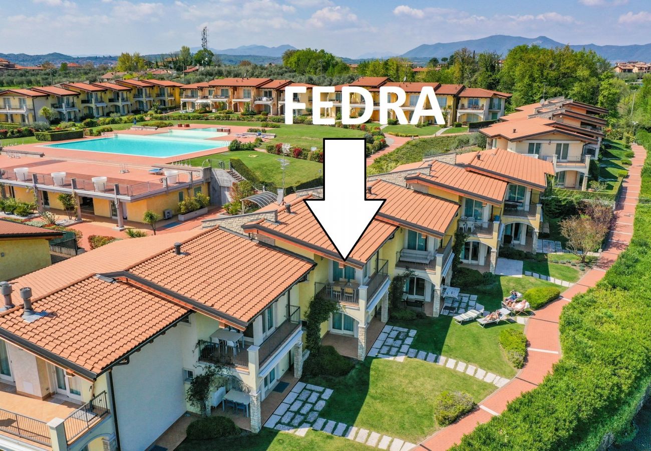 Appartamento a Manerba del Garda - Fedra: con balcone vista lago, in residence con piscina a due passi dal lago