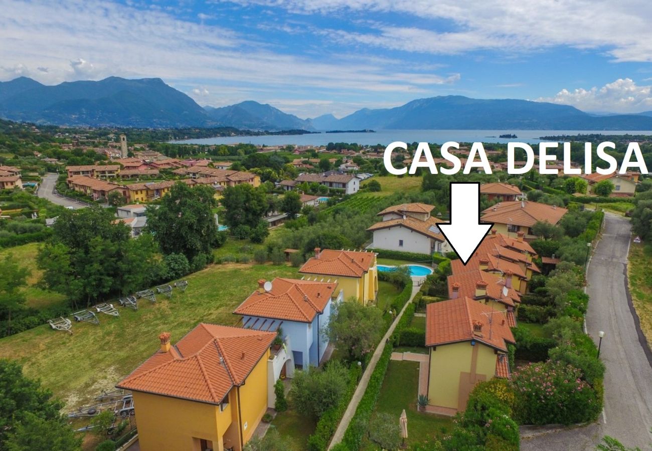 Casa a schiera a Manerba del Garda - Casa Delisa: in residence curato con piscina e non lontano dal lago