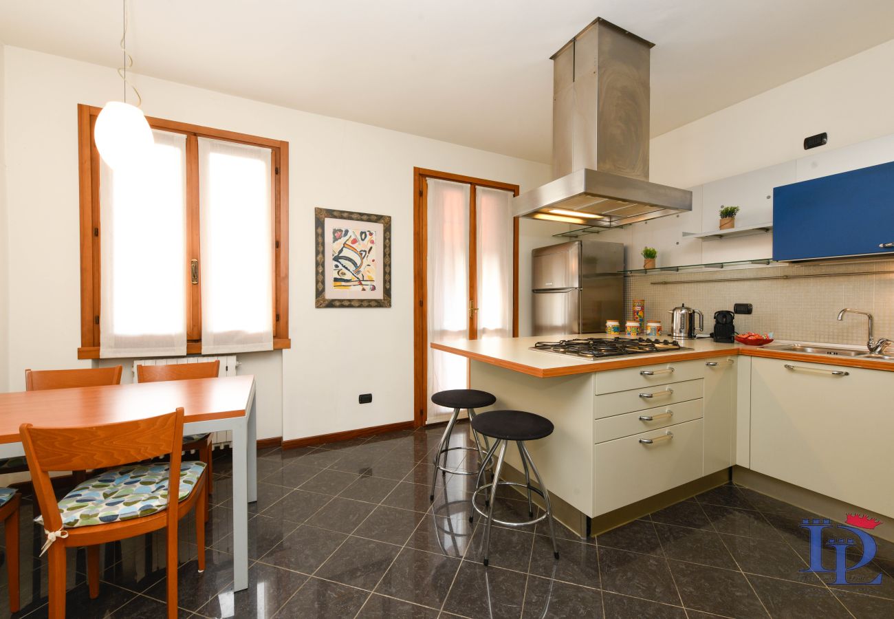 Appartamento a Desenzano del Garda - DesenzanoLoft: GardaStar CIN IT017067C2S7OOVDHW