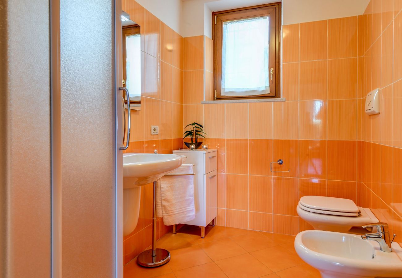 Appartamento a Toscolano-Maderno - Happiness: con piscina e vista lago