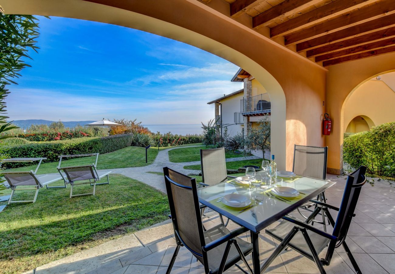 Appartamento a Toscolano-Maderno - Felicity: con Vista lago e piscina