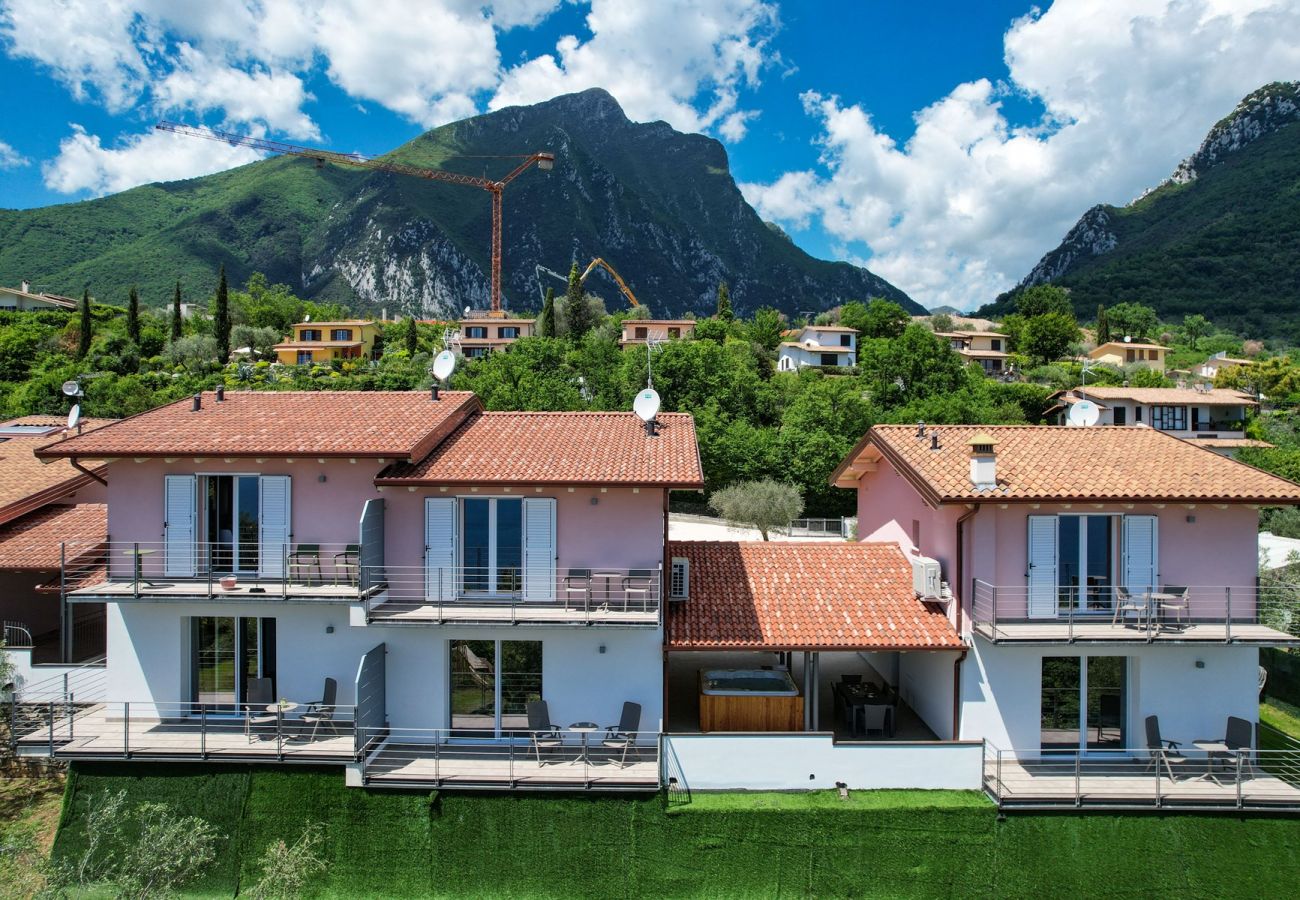 Villa a Toscolano-Maderno - Le Casette - Casaliva con piscina e vista lago