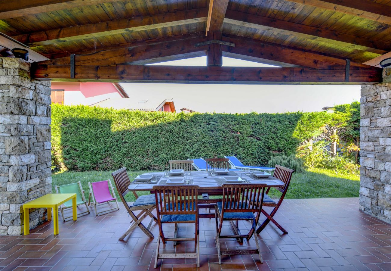 Villetta a Manerba del Garda - Home & Garden con piscina e vicina al lago