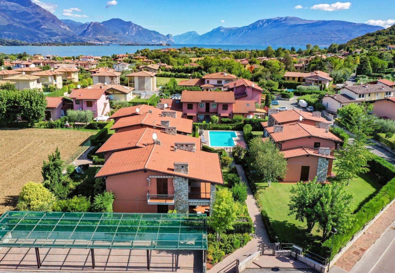 Villetta a Manerba del Garda - Home & Garden con piscina e vicina al lago