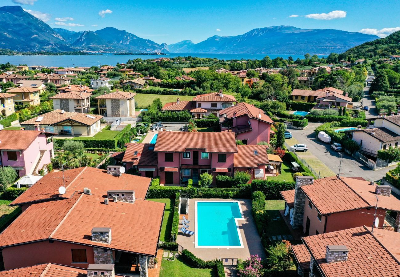 Villetta a Manerba del Garda - Home & Garden con piscina e vicina al lago