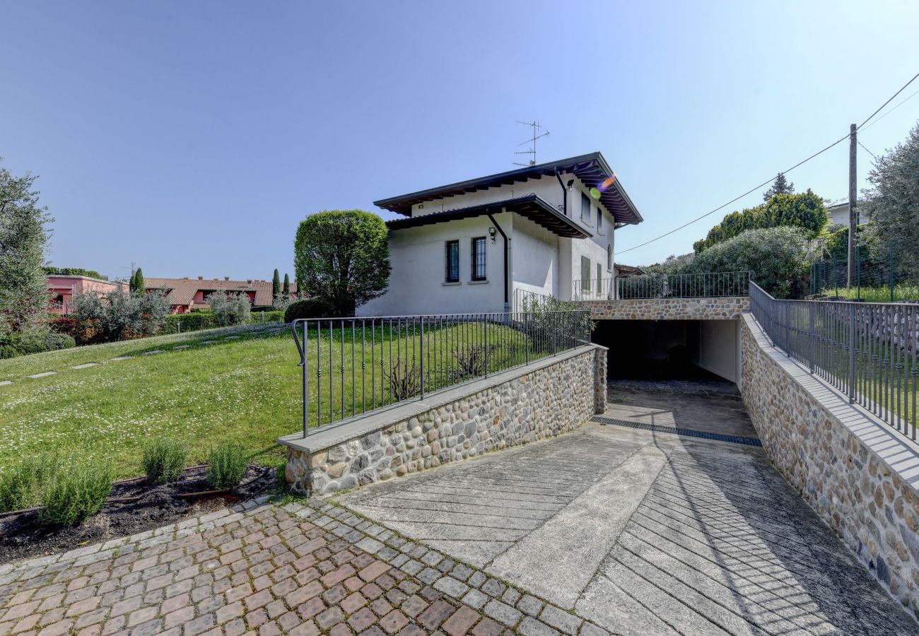 Villa a Manerba del Garda - Villa di Lusso Oleander con piscina privata