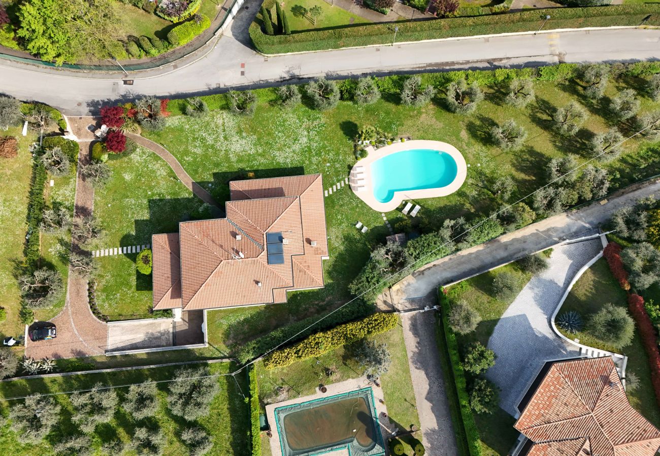 Villa a Manerba del Garda - Villa di Lusso Oleander con piscina privata