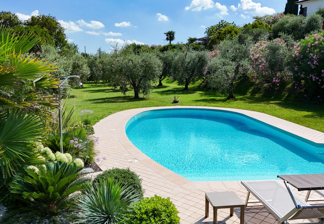 Villa a Manerba del Garda - Villa di Lusso Oleander con piscina privata