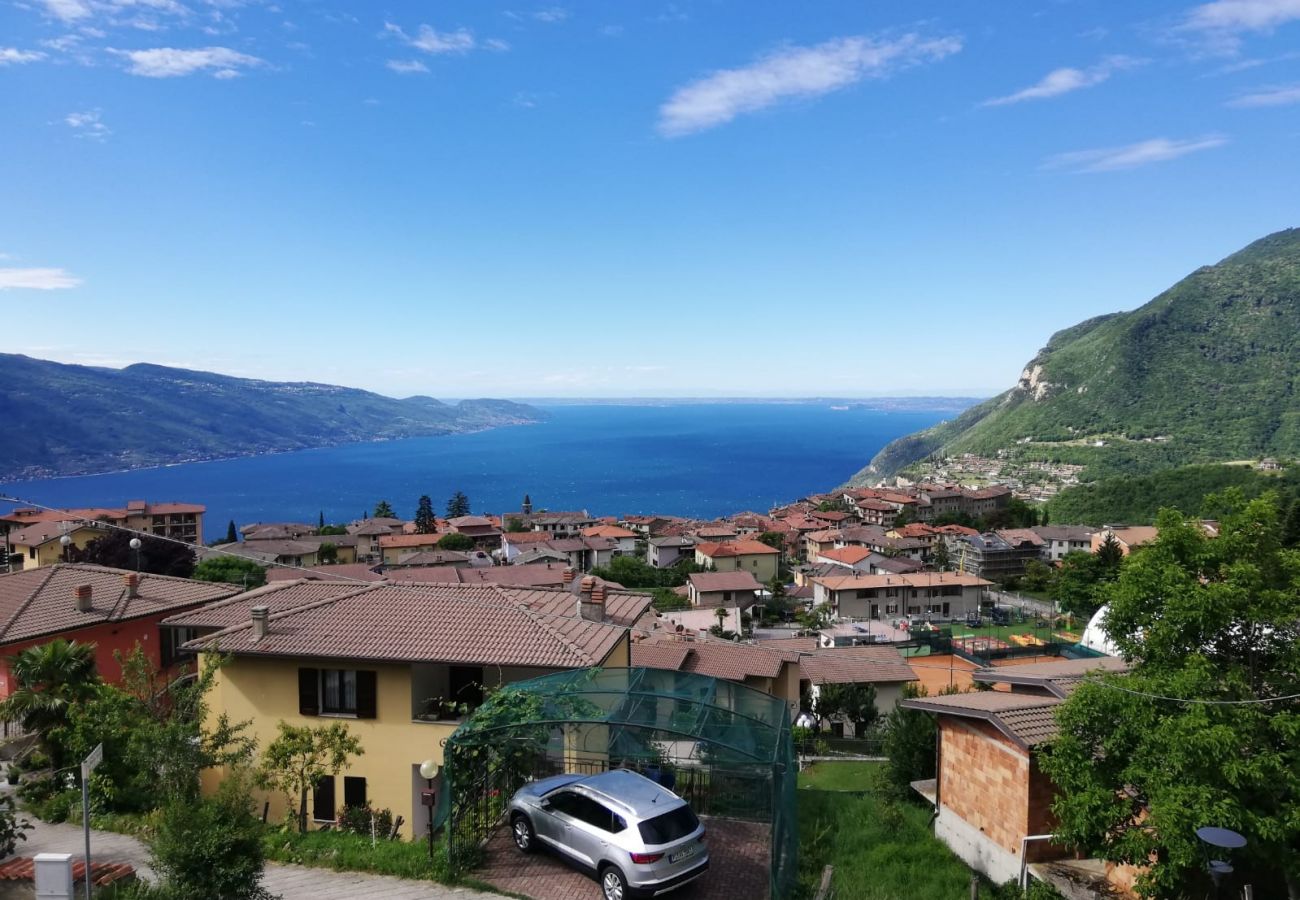 Appartamento a Tignale - Appartamento Regina con vista lago e sauna privata