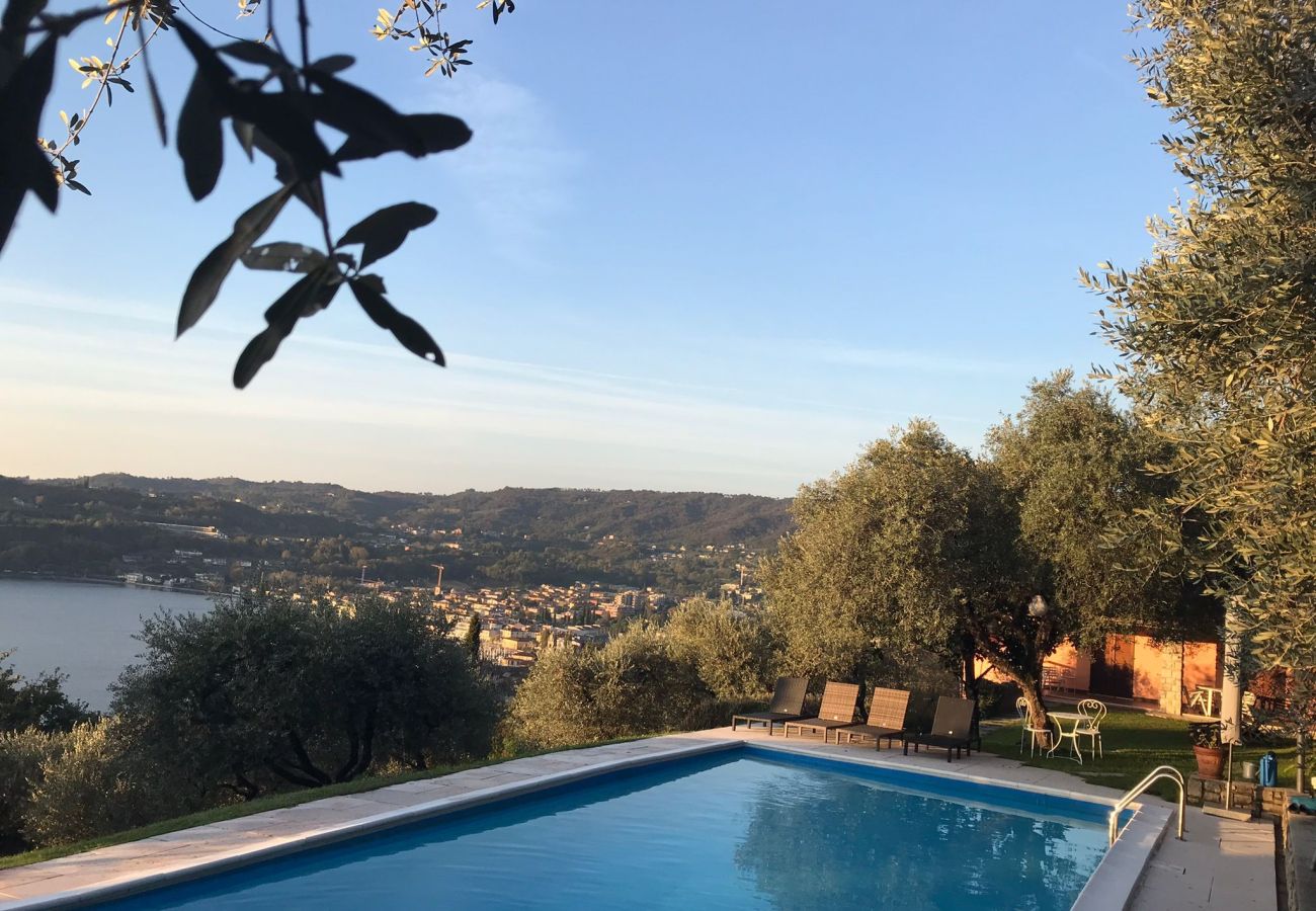 Villa a Salò - Villa Cuore con vista lago e piscina privata