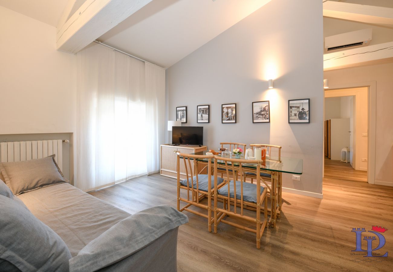 Desenzanoloft, appartamento, casa vacanze, Desenzano, Lago di Garda, affitti brevi, Sirmione