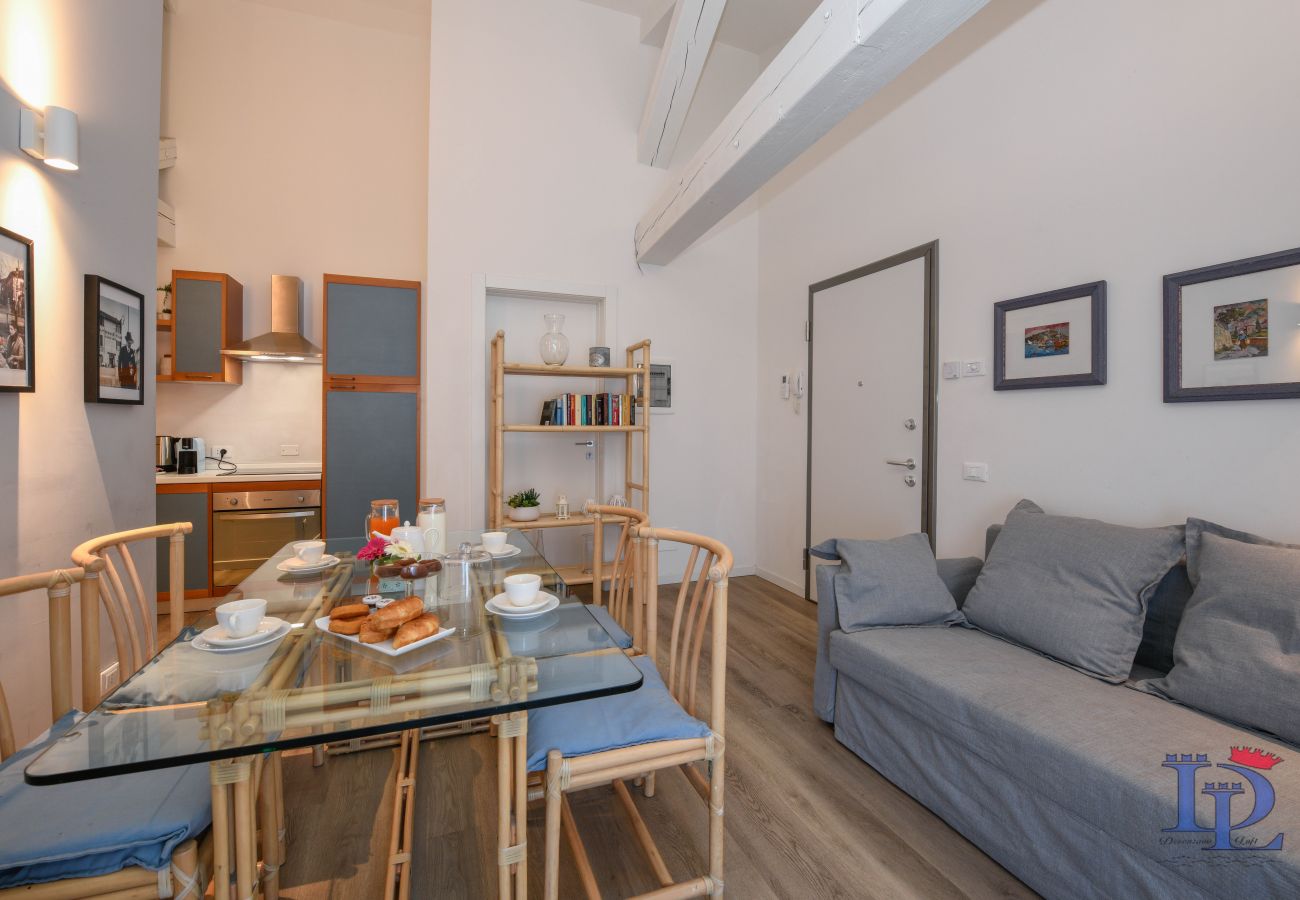 Desenzanoloft, appartamento, casa vacanze, Desenzano, Lago di Garda, affitti brevi, Sirmione