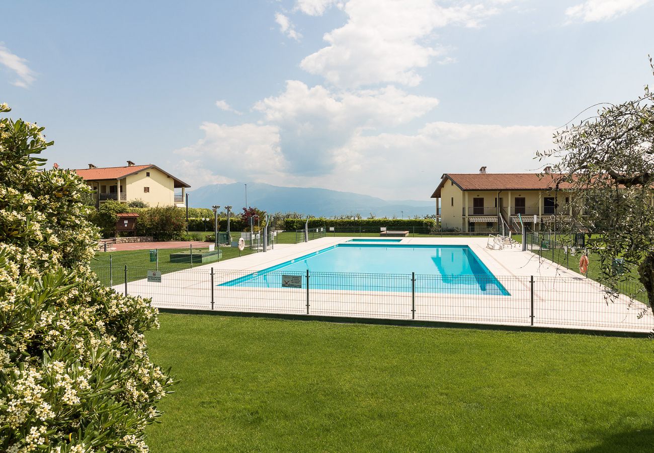 Appartamento a Puegnago sul Garda - Casa sulla collina con vista lago