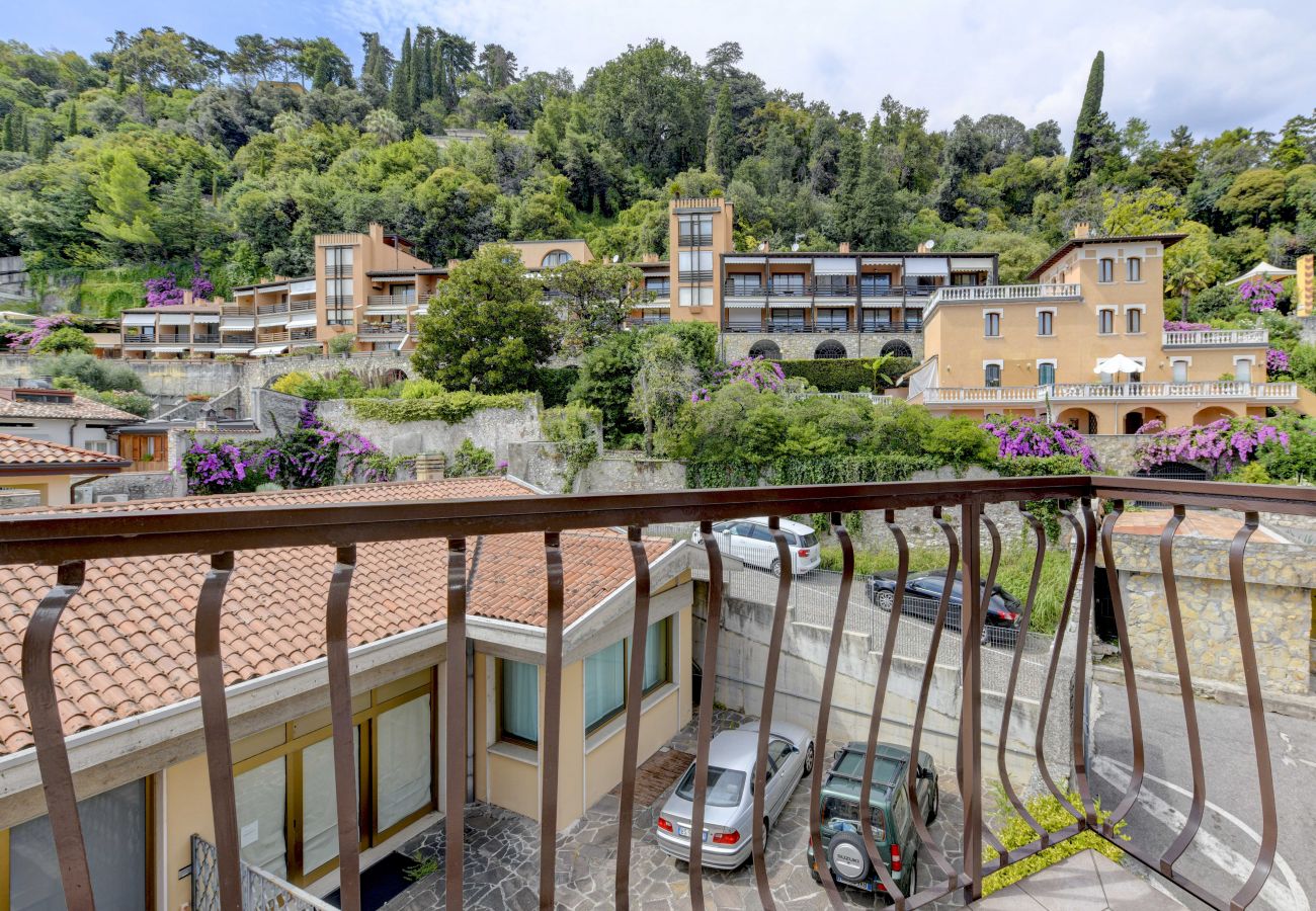 Appartamento a Toscolano-Maderno - tre passi dal lago 2 in centro storico a Maderno