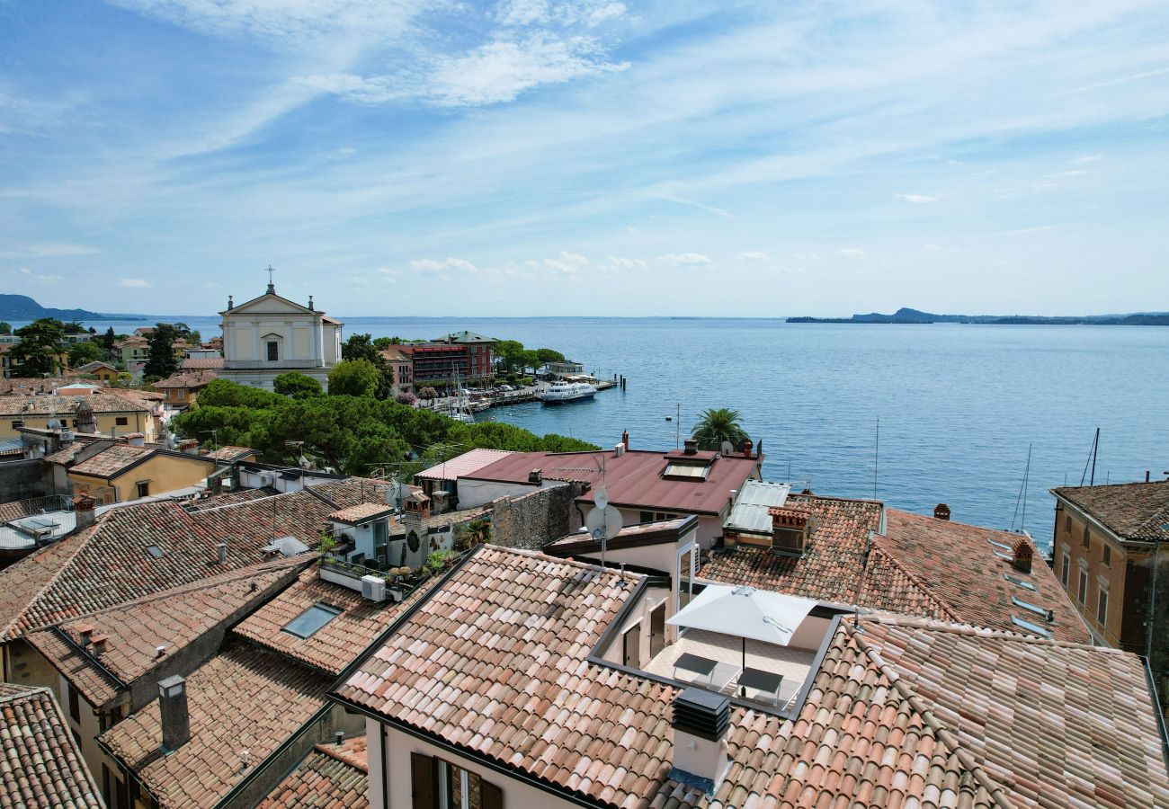 Appartamento a Toscolano-Maderno - tre passi dal lago 2 in centro storico a Maderno