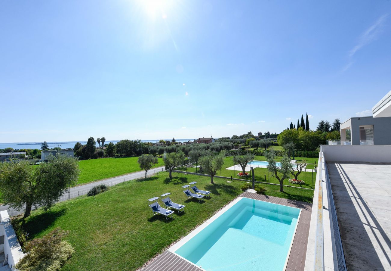 Villa a Moniga del Garda - Villa Easy Chic a Moniga del Garda con piscina privata