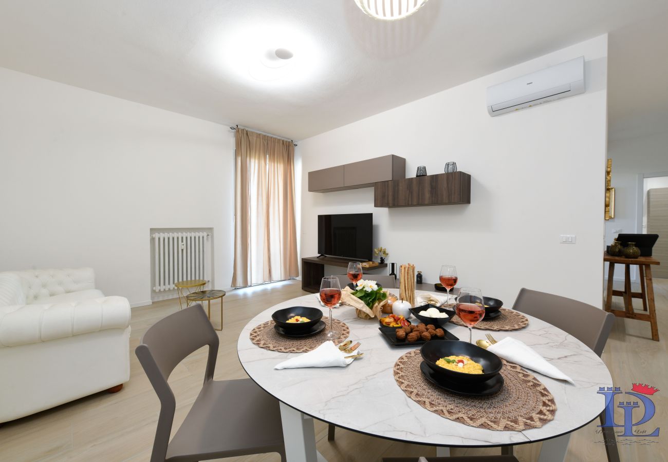 Appartamento a Desenzano del Garda - Desenzanoloft : Elegance  CIN IT017067C2QY73H3YF