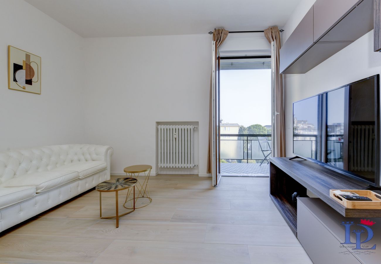 Appartamento a Desenzano del Garda - Desenzanoloft : Elegance  CIN IT017067C2QY73H3YF