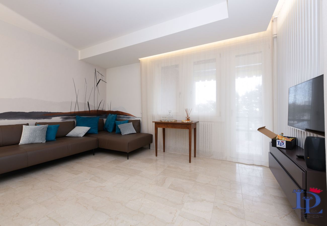 Appartamento a Desenzano del Garda - Desenzanoloft  Imperium apartment CIN IT017067C2V9S62EV6