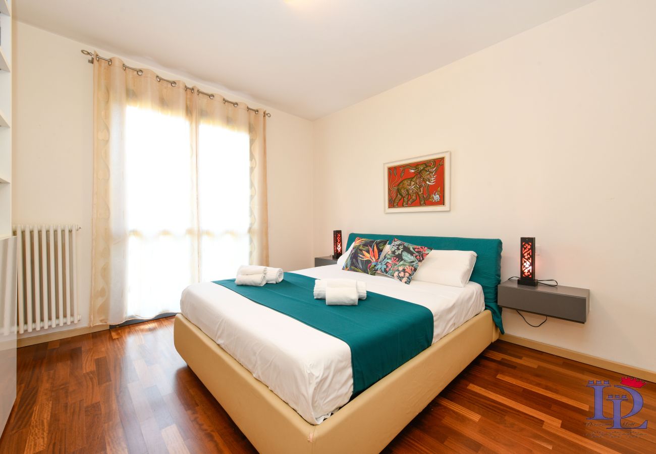 Appartamento a Desenzano del Garda - DesenzanoLoft : Co2  apartment in Residence 5 pools  017067-CNI-00918