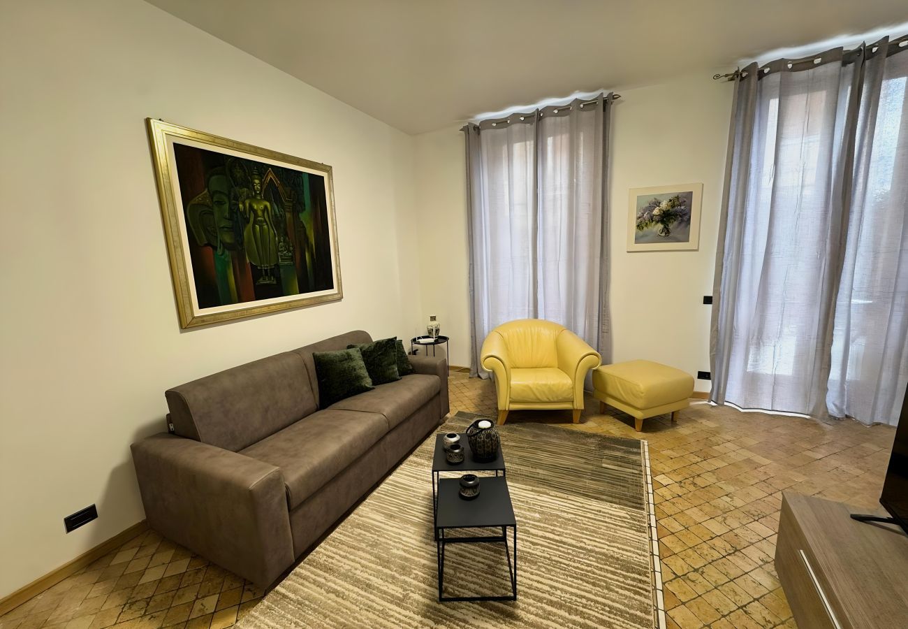 Ferienwohnung in Desenzano del Garda - Desenzanoloft: LET IT BE A DREAM VISTA LAGO CIN: IT017067B4YRNYBUXS