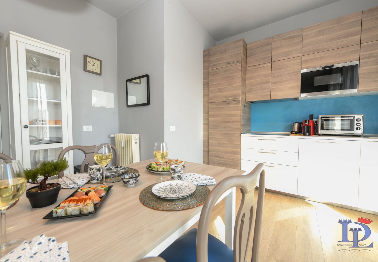 Ferienwohnung in Desenzano del Garda - Desenzanoloft: SMILE'S CIN IT017067C2AF8OHU5P