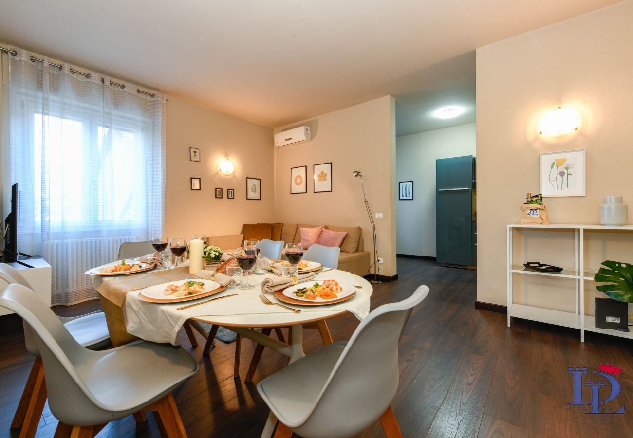 Ferienwohnung in Desenzano del Garda - Desenzanoloft A Casa di Sara 