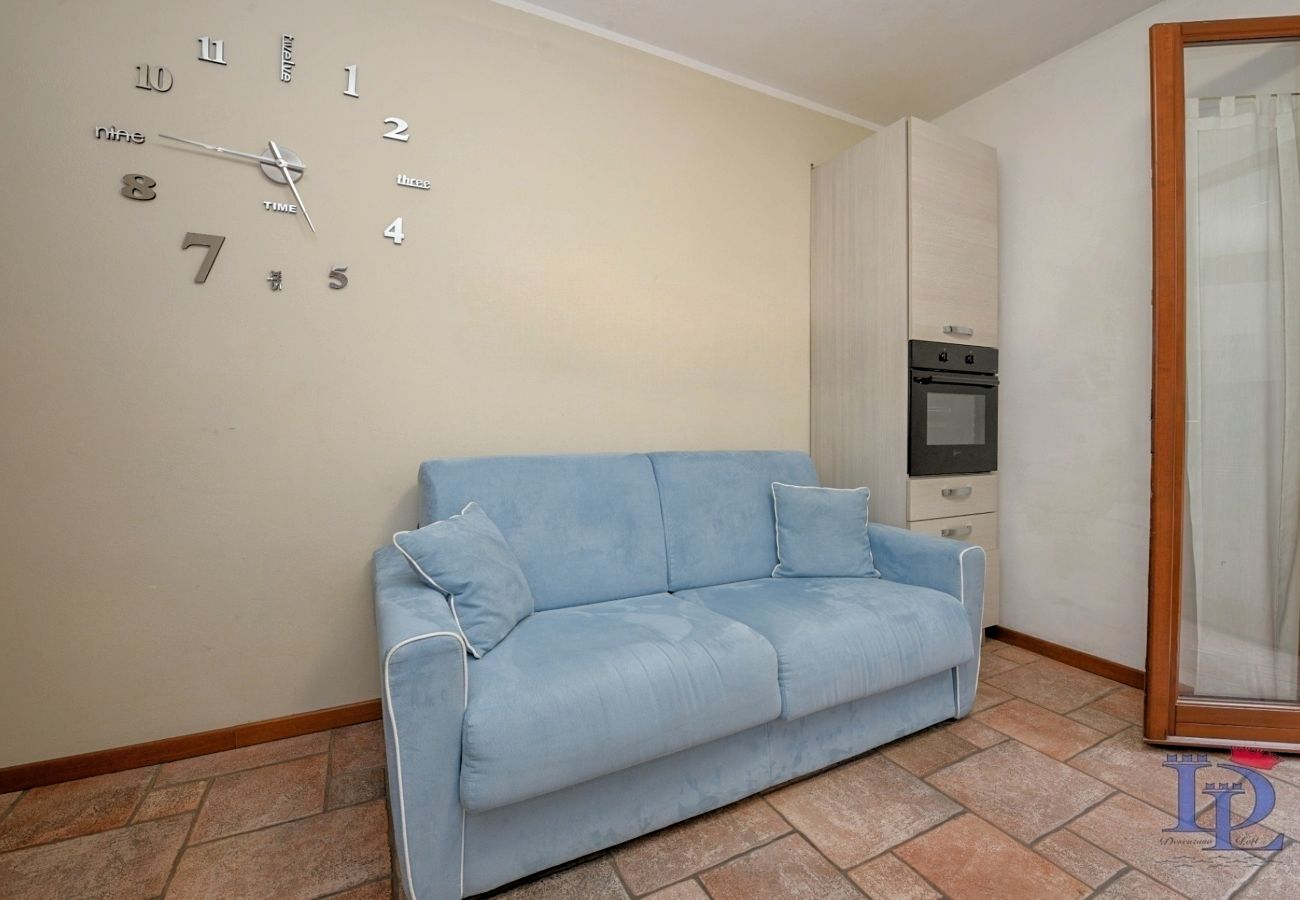 Ferienwohnung in Desenzano del Garda - Desenzanoloft:  Garden and  Pool IN Gardalake CIN IT017067C2C4L7LFGB