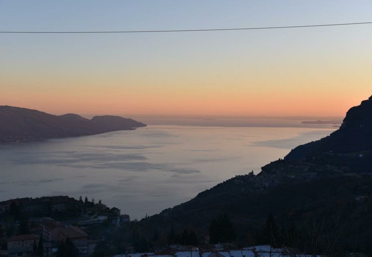 Chalet in Tignale - Da Guido mit traumhaften Seeblick