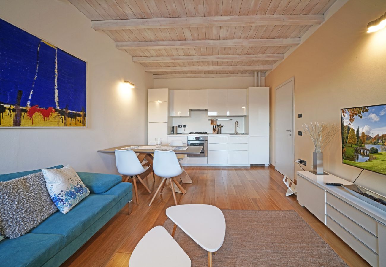 Ferienwohnung in Salò - L'Orologio mit Balkon mit Seeblick im Altstadt von Salò