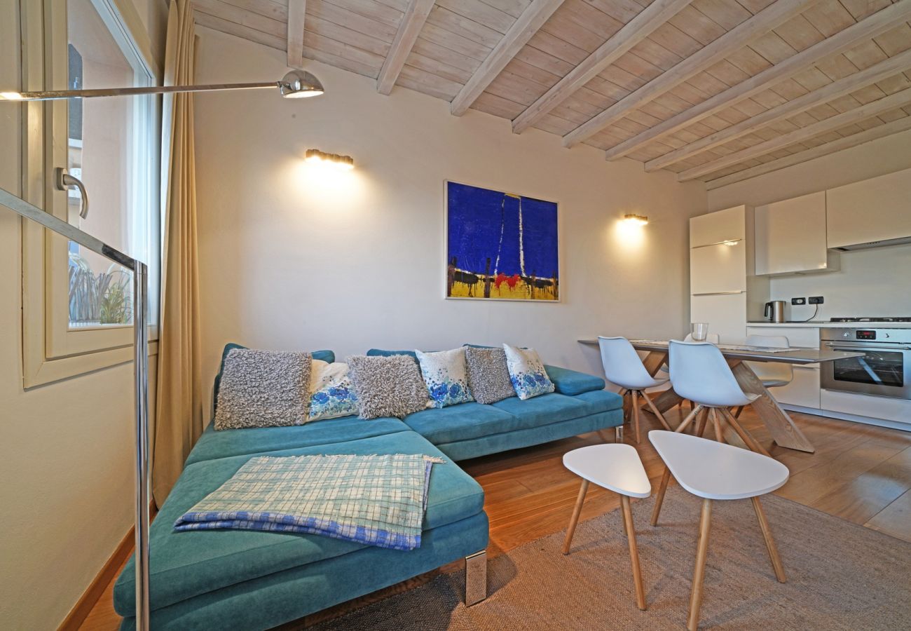 Ferienwohnung in Salò - L'Orologio mit Balkon mit Seeblick im Altstadt von Salò