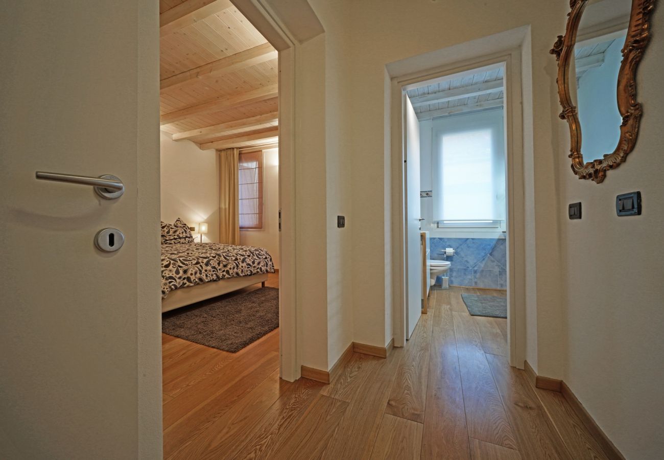 Ferienwohnung in Salò - L'Orologio mit Balkon mit Seeblick im Altstadt von Salò