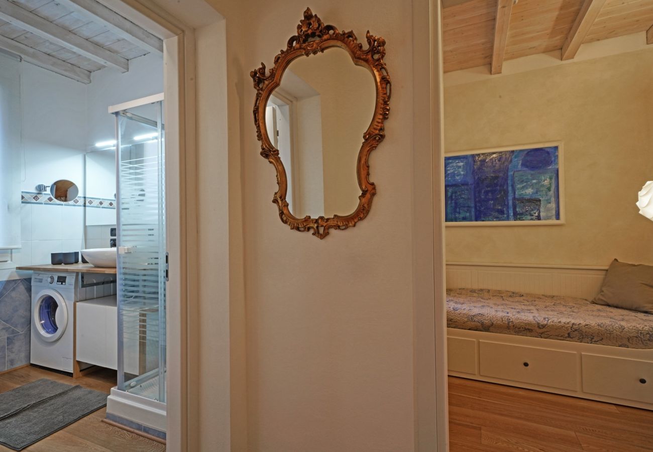 Ferienwohnung in Salò - L'Orologio mit Balkon mit Seeblick im Altstadt von Salò