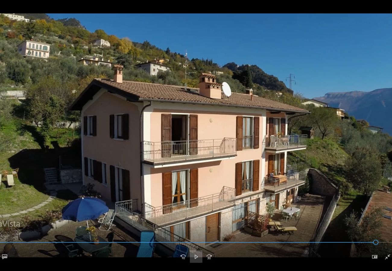 Ferienwohnung in Tignale - Infinity: geräumige Wohnung mit Seeblick