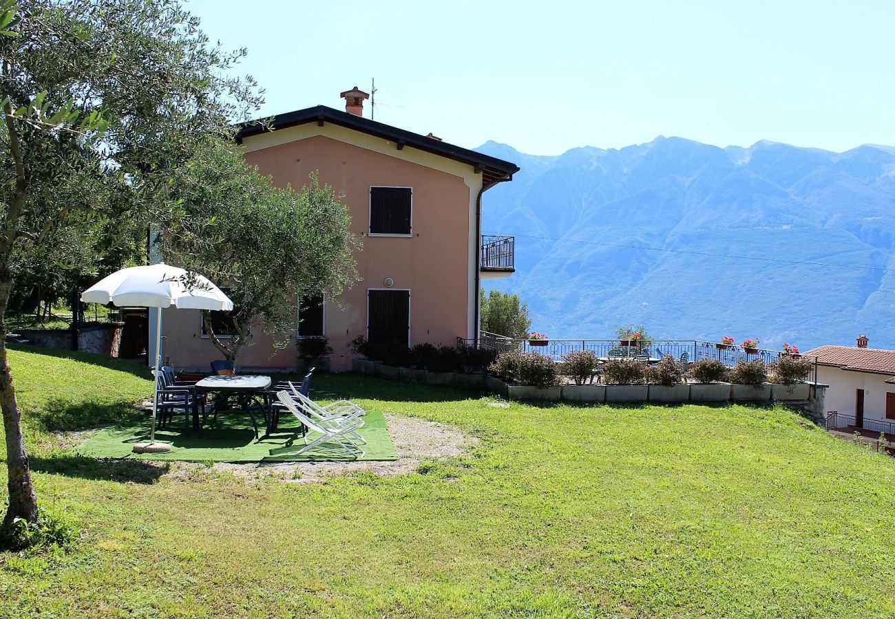 Ferienwohnung in Tignale - Infinity: geräumige Wohnung mit Seeblick