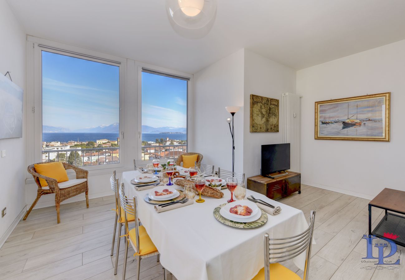 Ferienwohnung in Desenzano del Garda - Desenzanoloft La Finestra sul Lago 