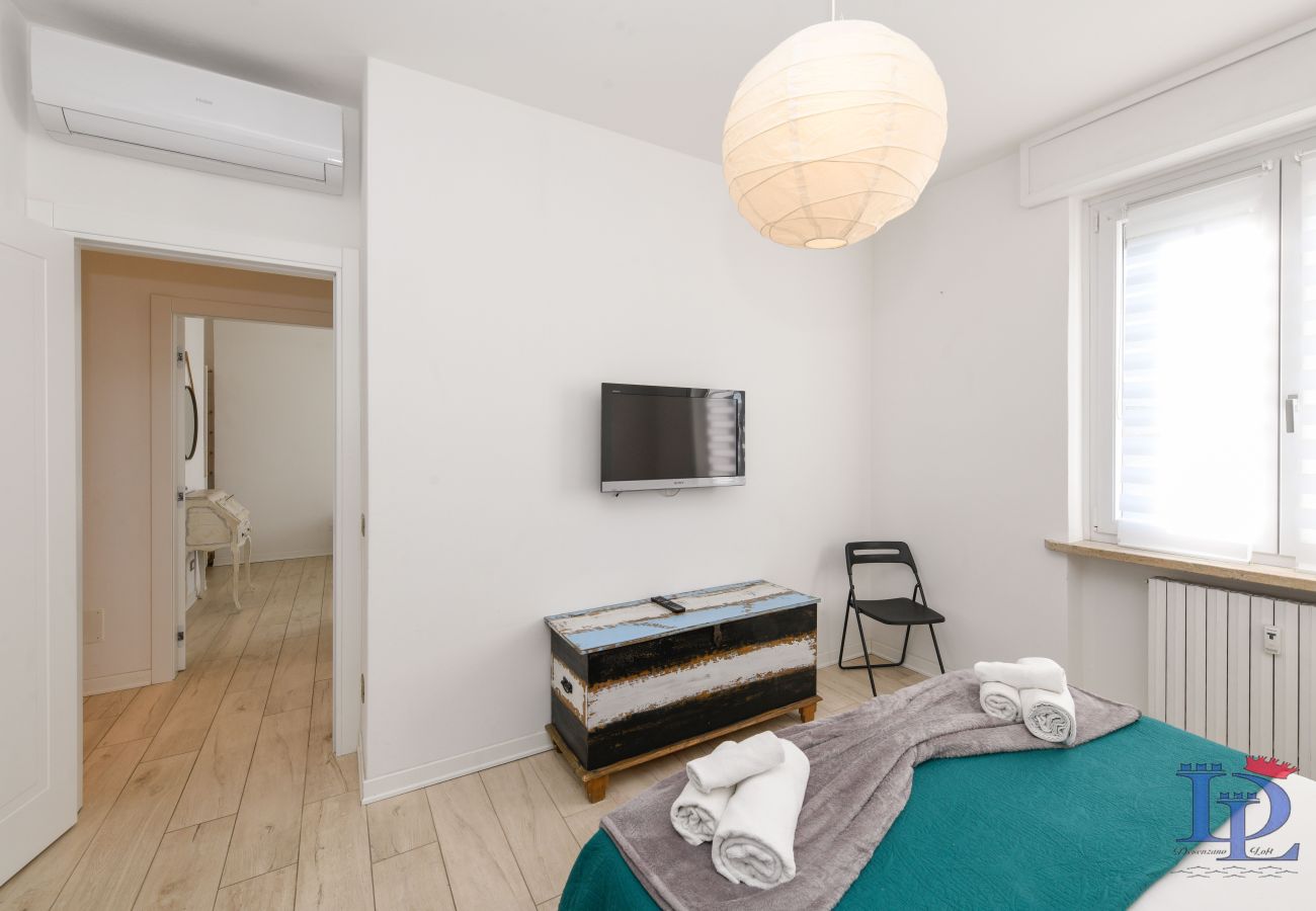 Ferienwohnung in Desenzano del Garda - Desenzanoloft La Finestra sul Lago 