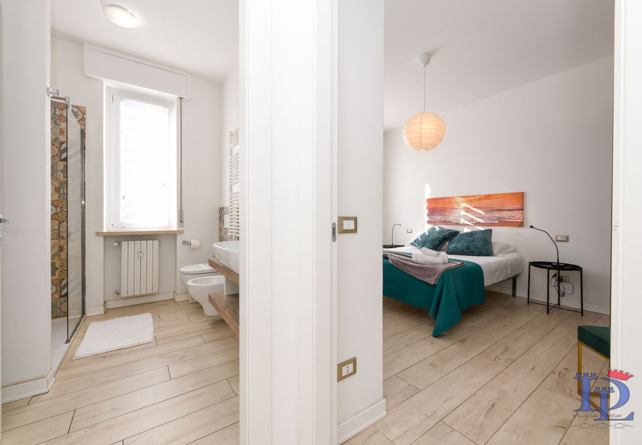 Ferienwohnung in Desenzano del Garda - Desenzanoloft La Finestra sul Lago 