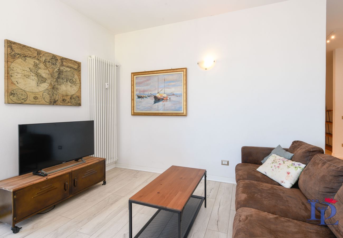 Ferienwohnung in Desenzano del Garda - Desenzanoloft La Finestra sul Lago 