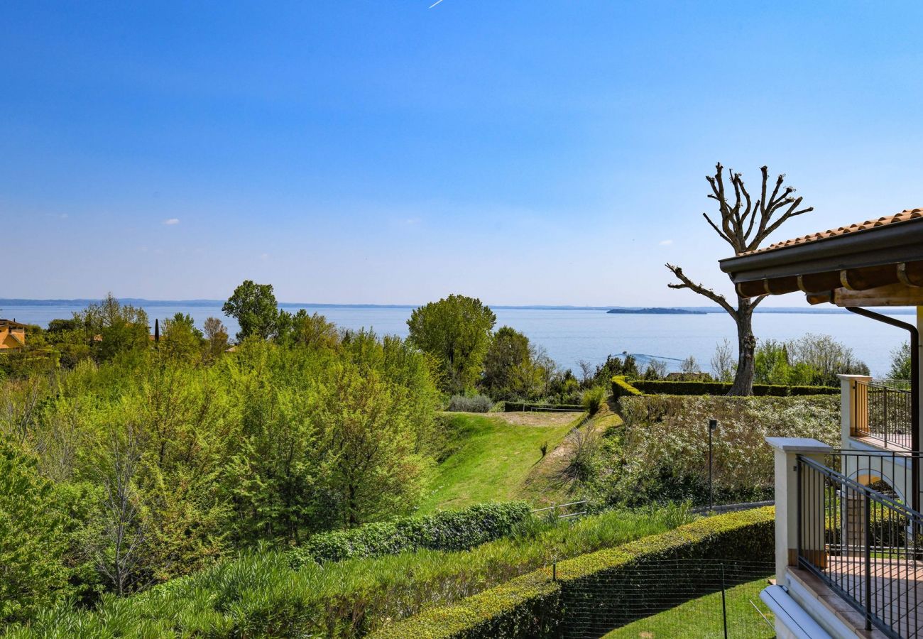 Ferienwohnung in Manerba del Garda - Fedra: mit Balkon mit Seeblick nah am See