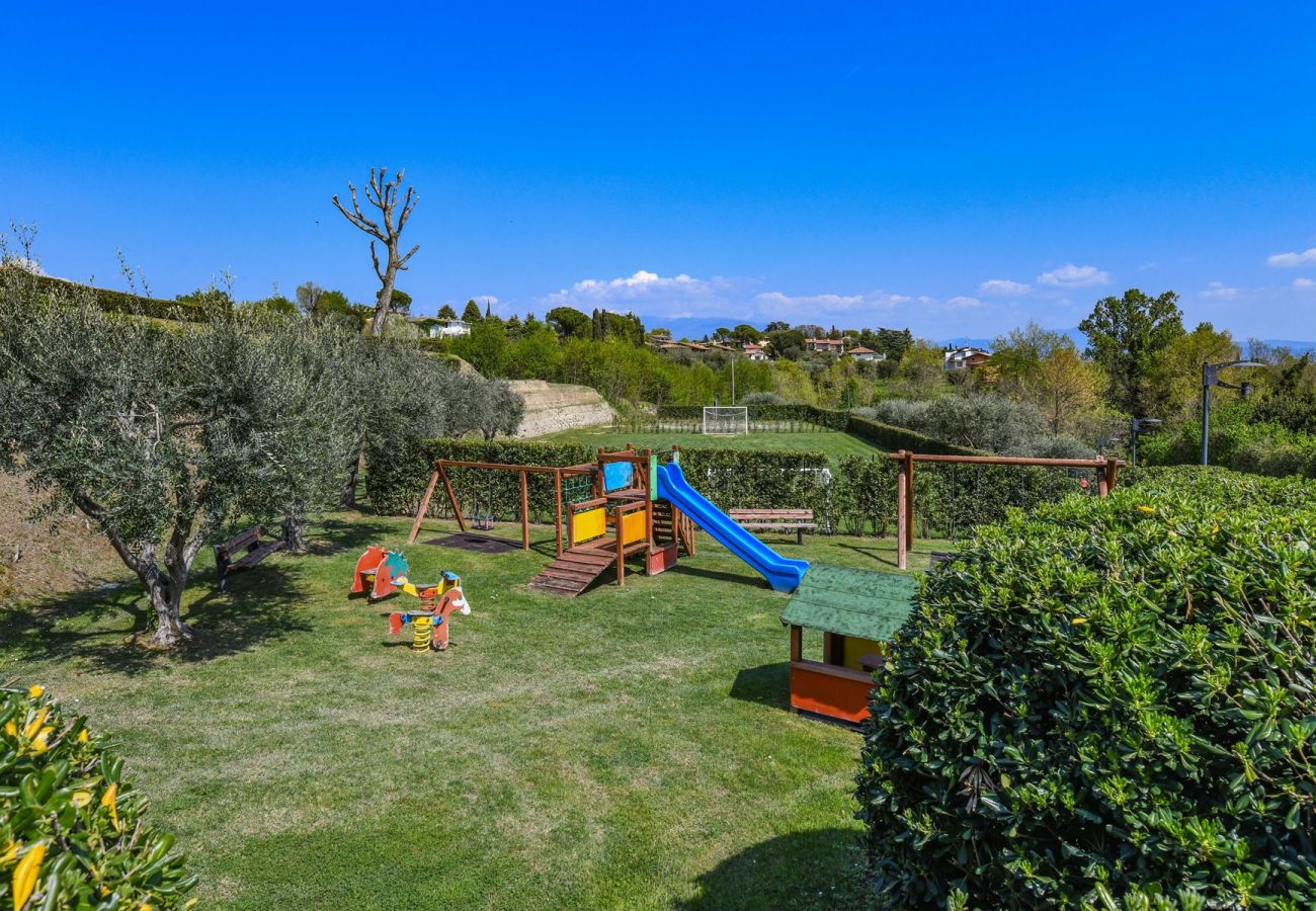 Ferienwohnung in Manerba del Garda - Fedra: mit Balkon mit Seeblick nah am See