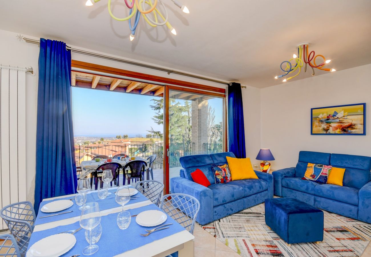 Ferienwohnung in Polpenazze del Garda - Pegaso: mit Balkon mit Seeblick, Pool und Garage