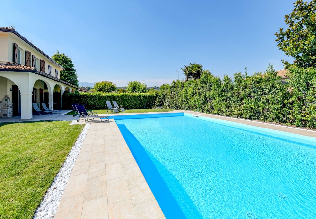 Villa in Manerba del Garda - villa sole: mit privatem pool nah am Strand